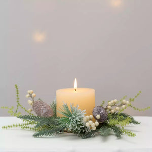 White Berry & Fircone Candle Ring